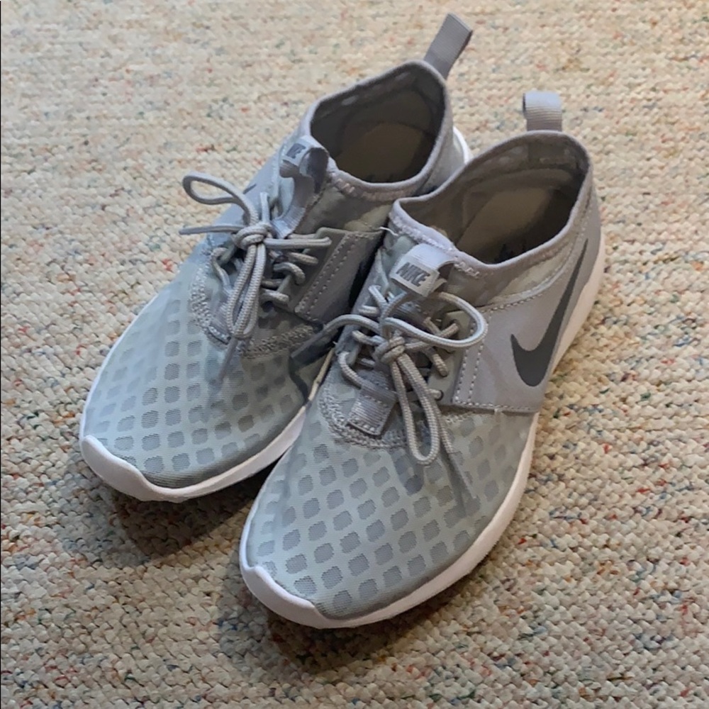Nike slip on sneakers